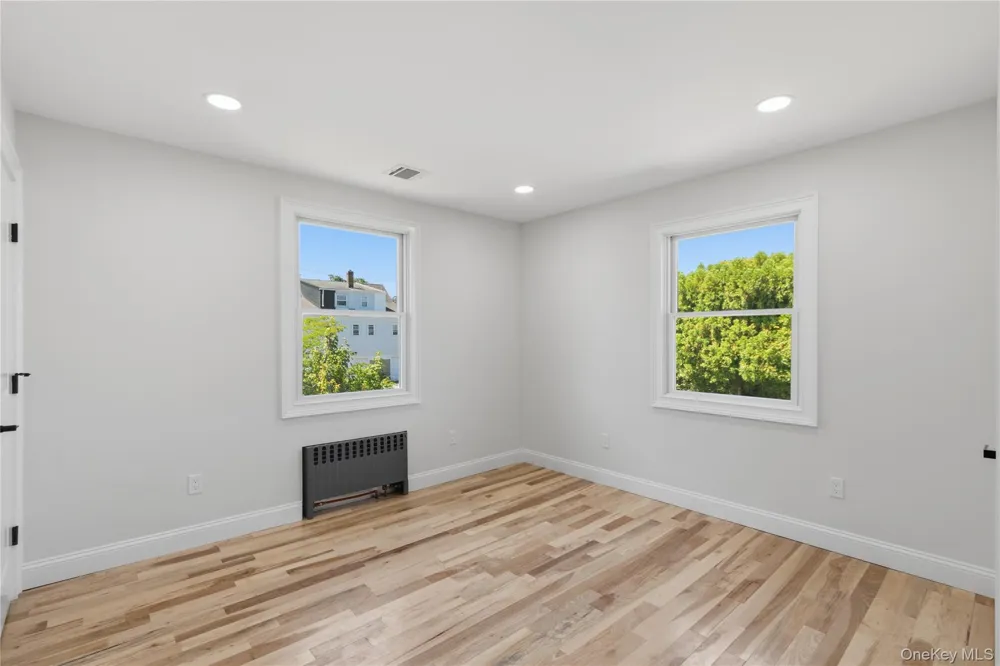 1 Alvin Street #1 Glen Cove, NY 11542
