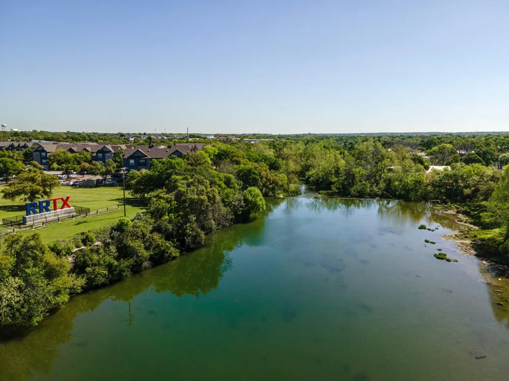 615 Pecan Avenue Round Rock, TX 78664