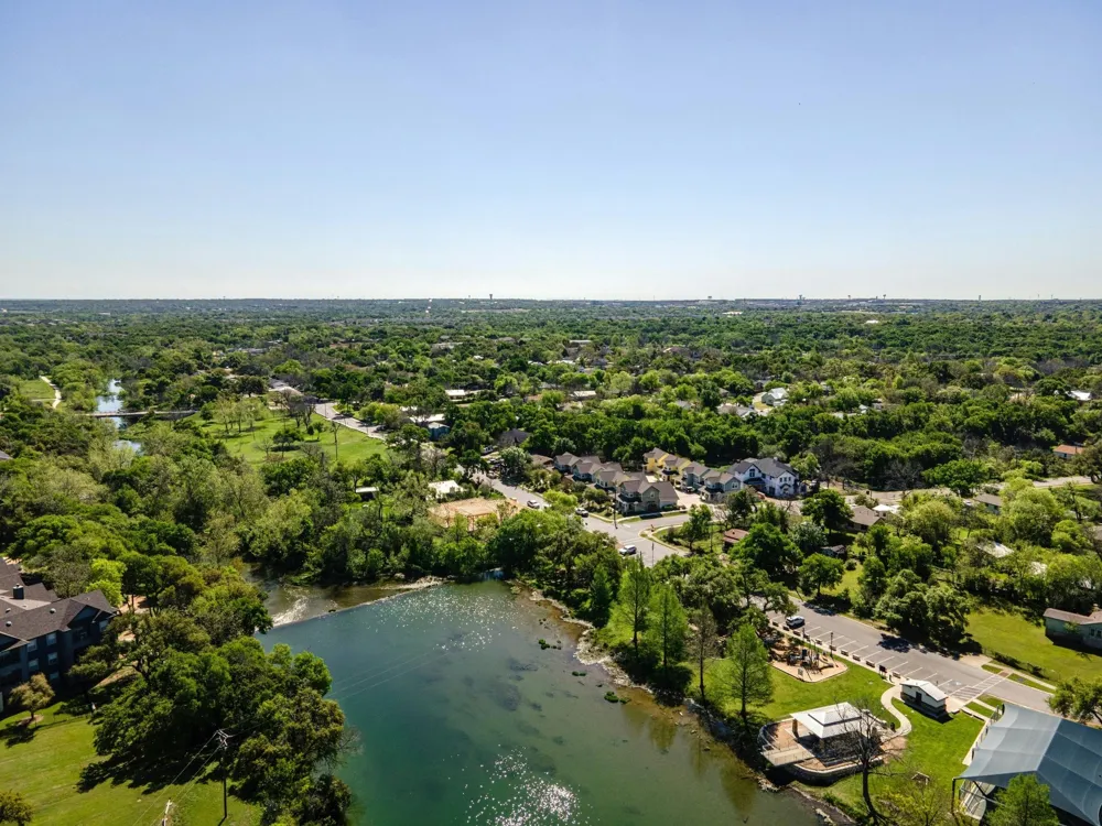 615 Pecan Avenue Round Rock, TX 78664