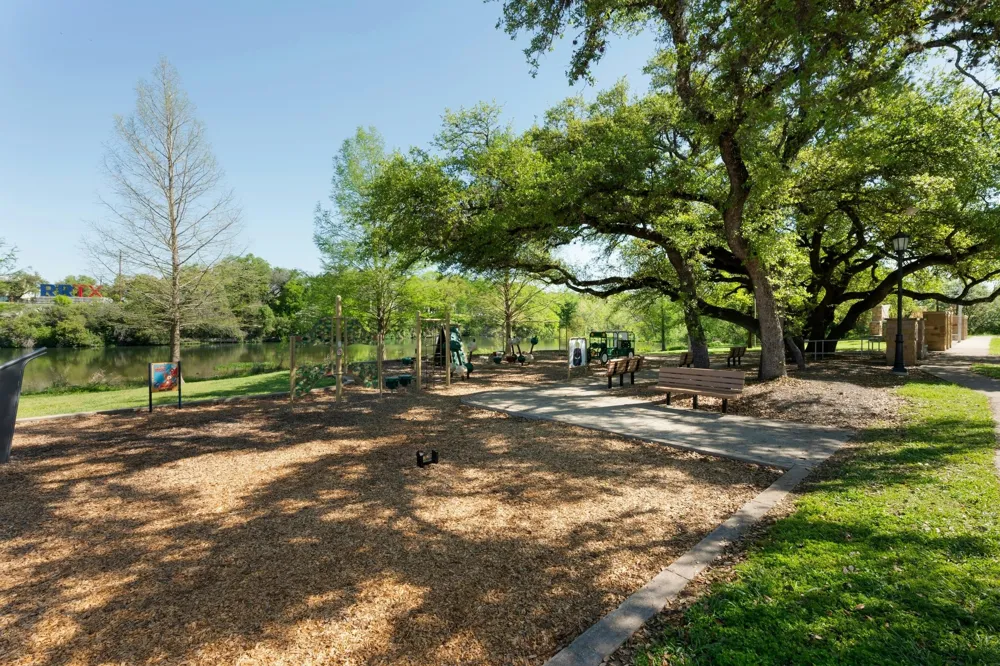 615 Pecan Avenue Round Rock, TX 78664