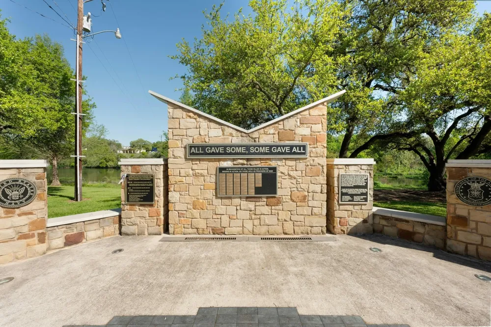 615 Pecan Avenue Round Rock, TX 78664