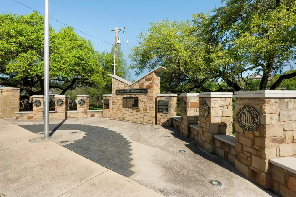 615 Pecan Avenue Round Rock, TX 78664