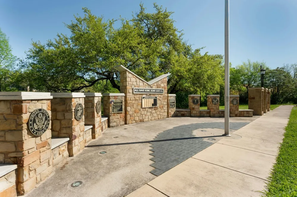615 Pecan Avenue Round Rock, TX 78664