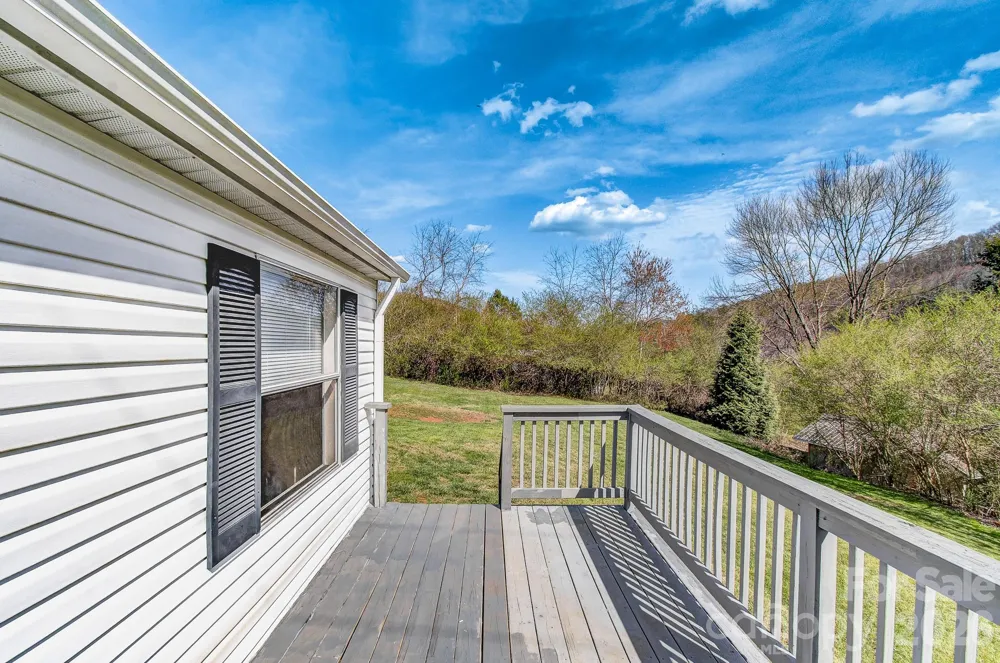 10 Lands End Drive Candler, NC 28715