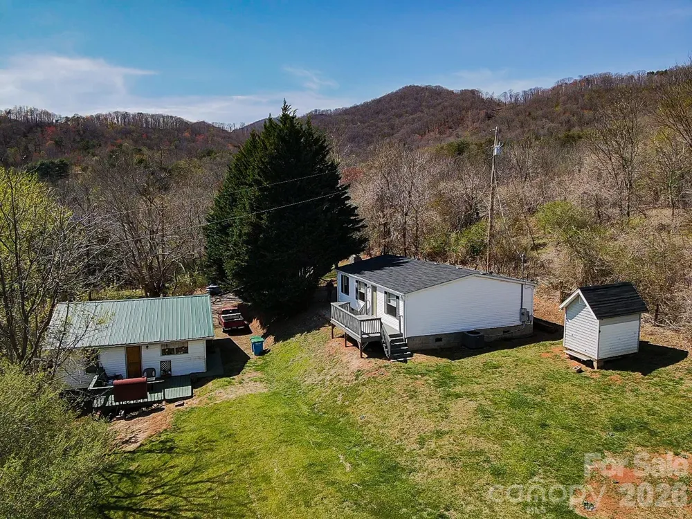 10 Lands End Drive Candler, NC 28715