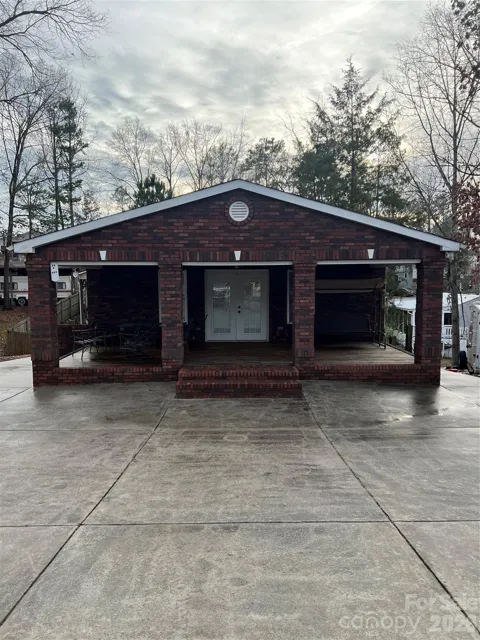 129 Twin Bluff Trail