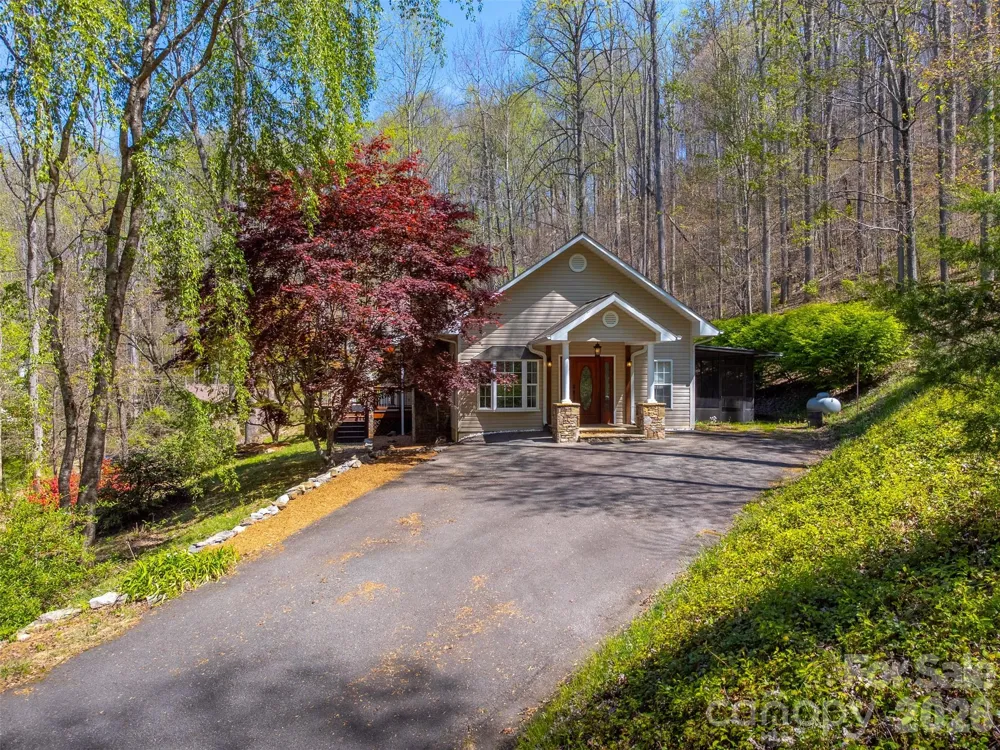 605 Toy Cove Road Sylva, NC 28779