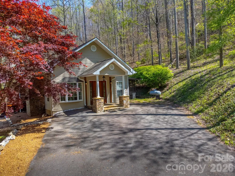 605 Toy Cove Road Sylva, NC 28779