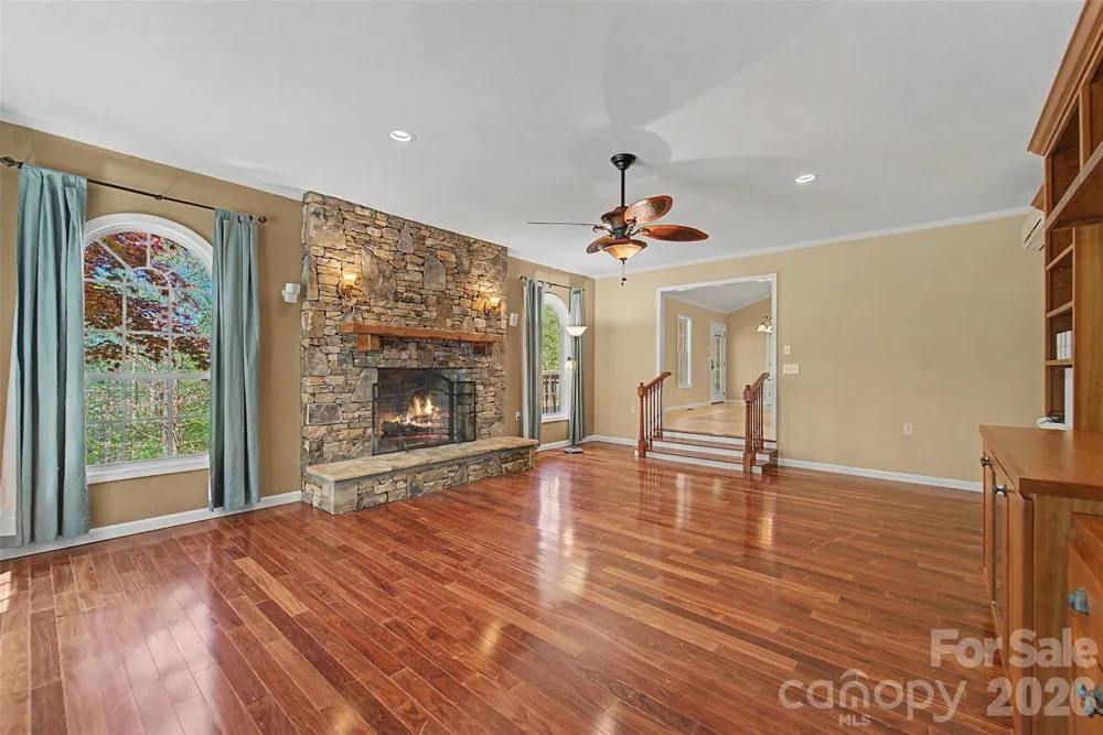 605 Toy Cove Road Sylva, NC 28779