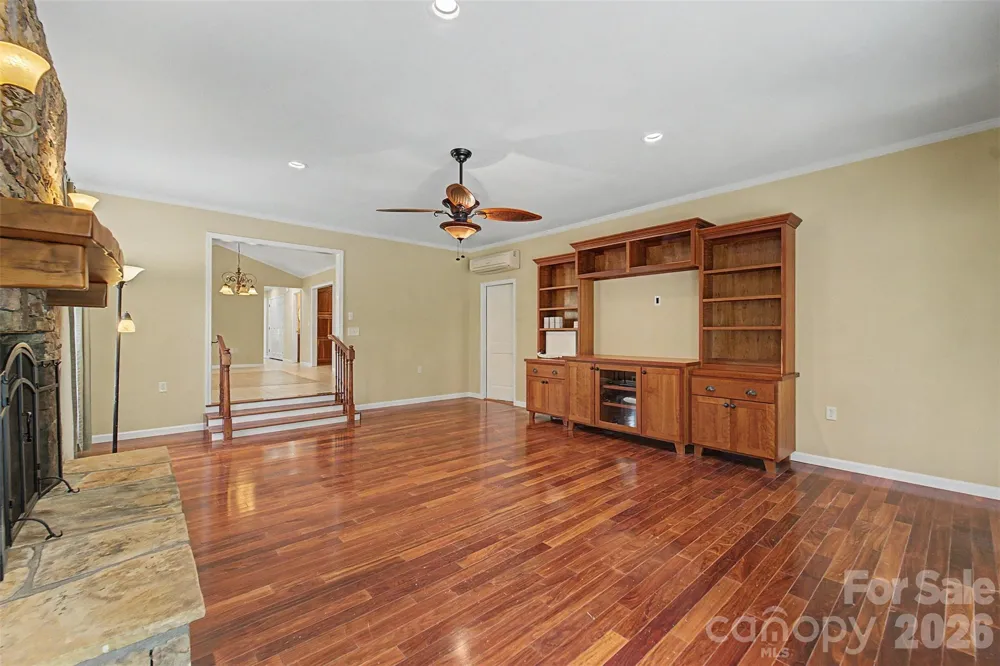 605 Toy Cove Road Sylva, NC 28779