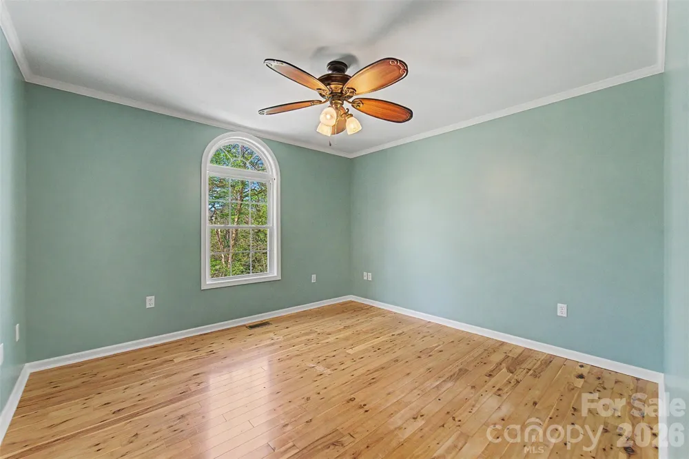 605 Toy Cove Road Sylva, NC 28779