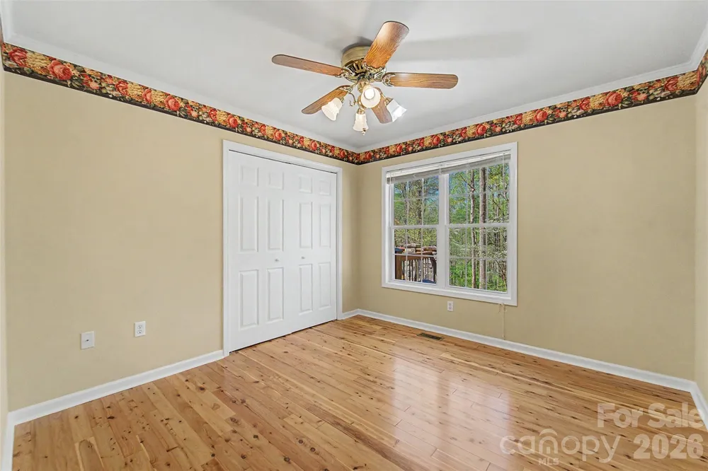 605 Toy Cove Road Sylva, NC 28779