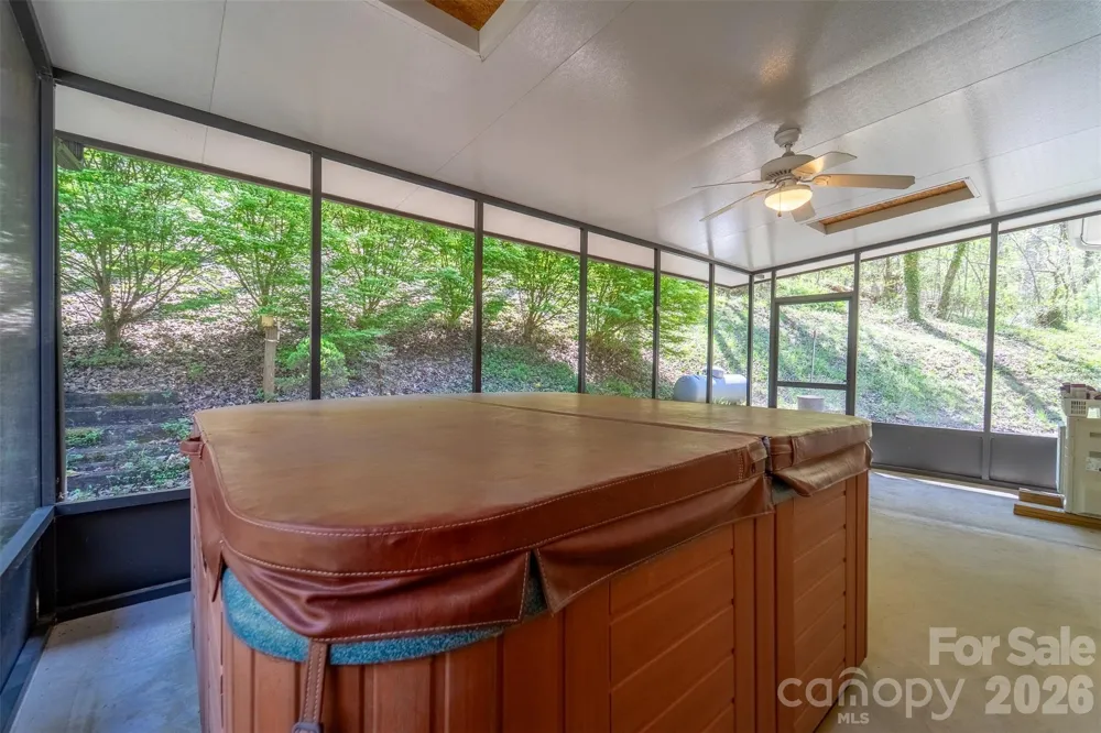 605 Toy Cove Road Sylva, NC 28779