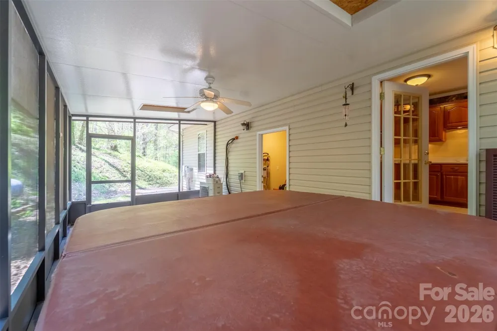 605 Toy Cove Road Sylva, NC 28779