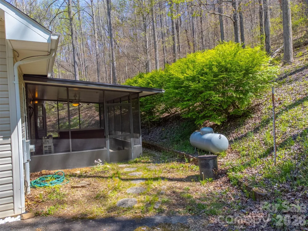 605 Toy Cove Road Sylva, NC 28779
