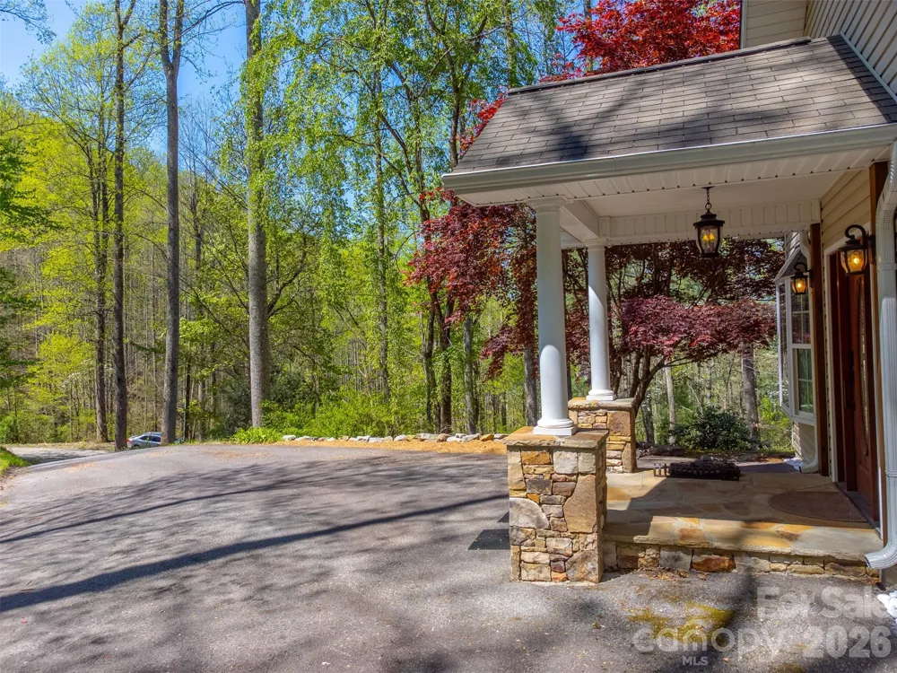 605 Toy Cove Road Sylva, NC 28779