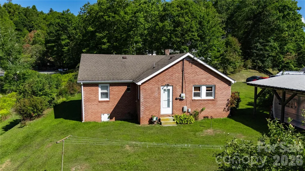 560 Russ Norris Heaton Road Elk Park, NC 28622