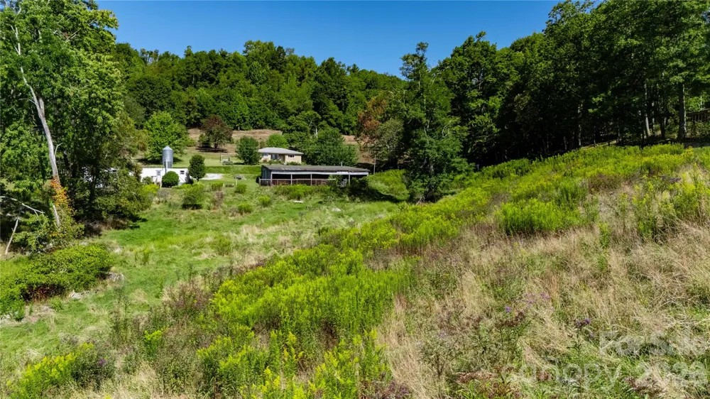 560 Russ Norris Heaton Road Elk Park, NC 28622
