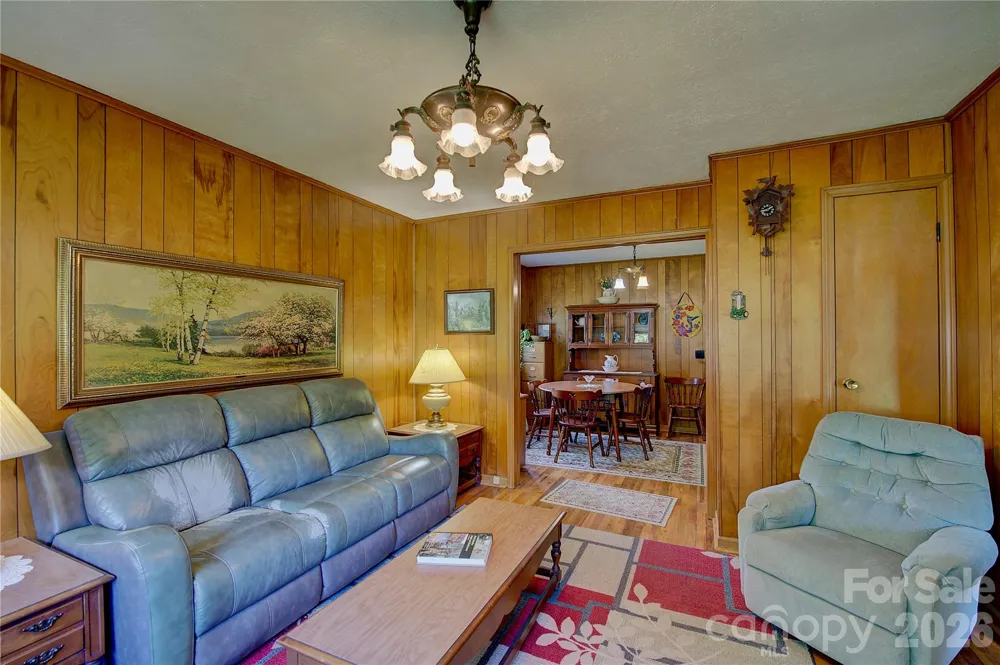560 Russ Norris Heaton Road Elk Park, NC 28622