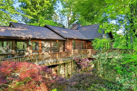 221 Hammer Hollow Drive