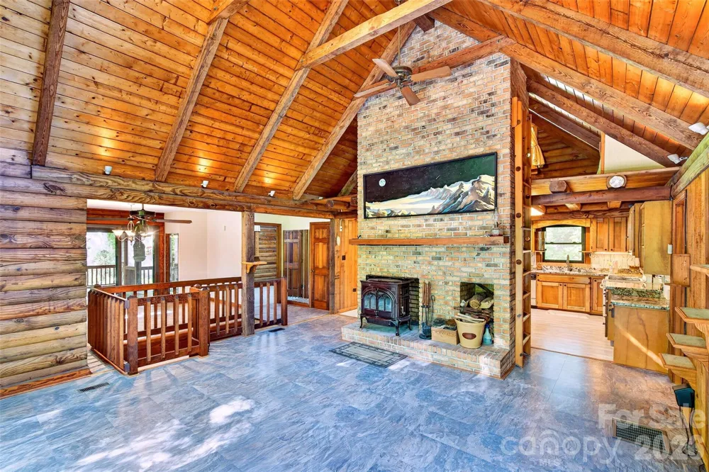 221 Hammer Hollow Drive Marion, NC 28752
