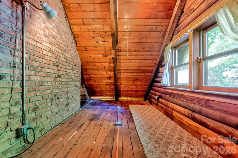 221 Hammer Hollow Drive Marion, NC 28752