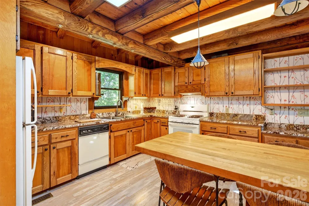 221 Hammer Hollow Drive Marion, NC 28752