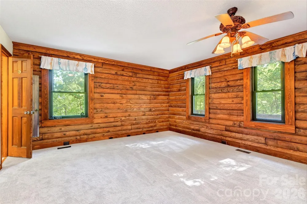 221 Hammer Hollow Drive Marion, NC 28752