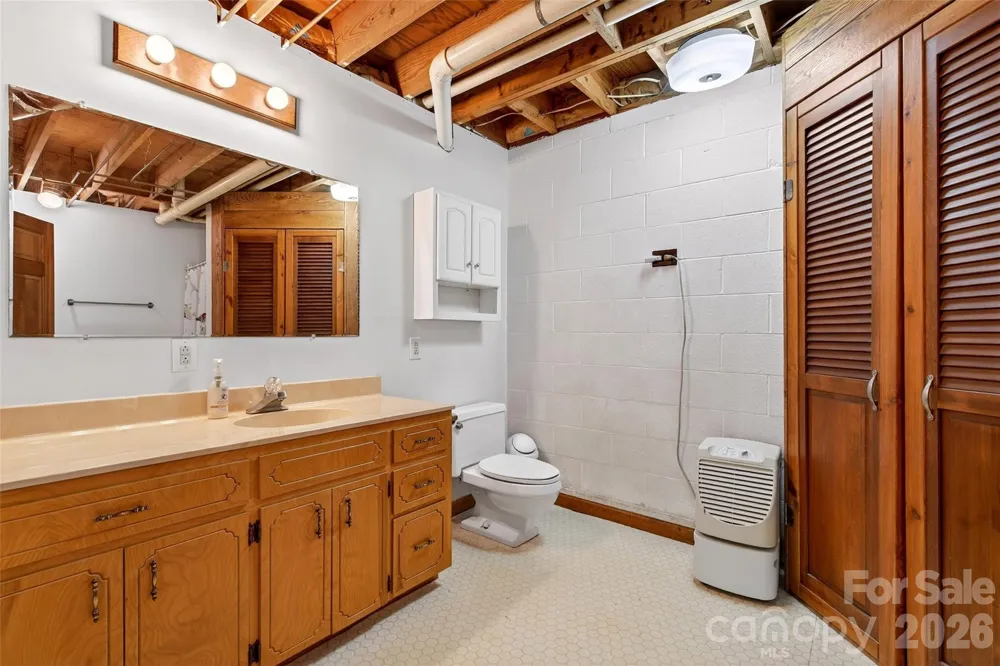 221 Hammer Hollow Drive Marion, NC 28752