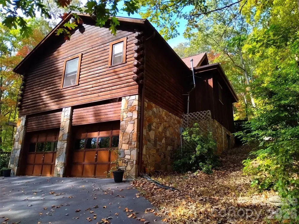 221 Hammer Hollow Drive Marion, NC 28752
