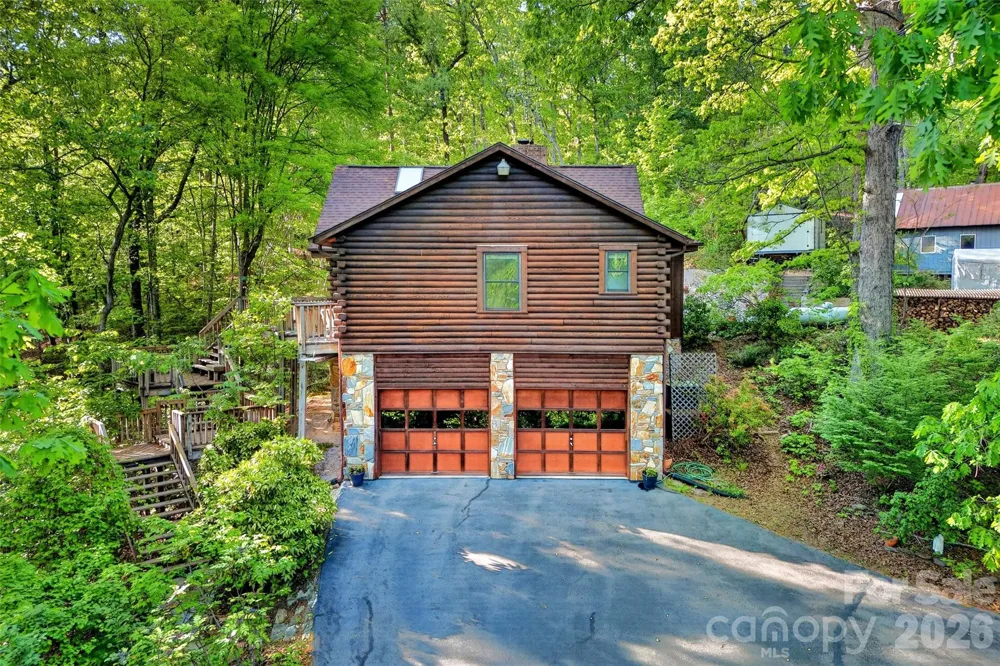 221 Hammer Hollow Drive Marion, NC 28752