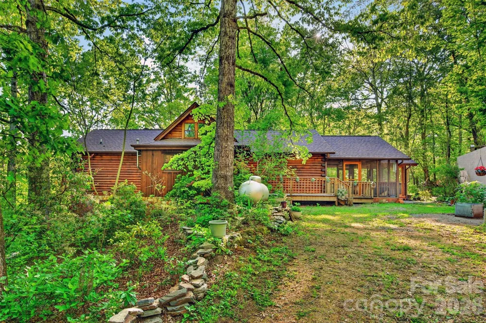 221 Hammer Hollow Drive Marion, NC 28752