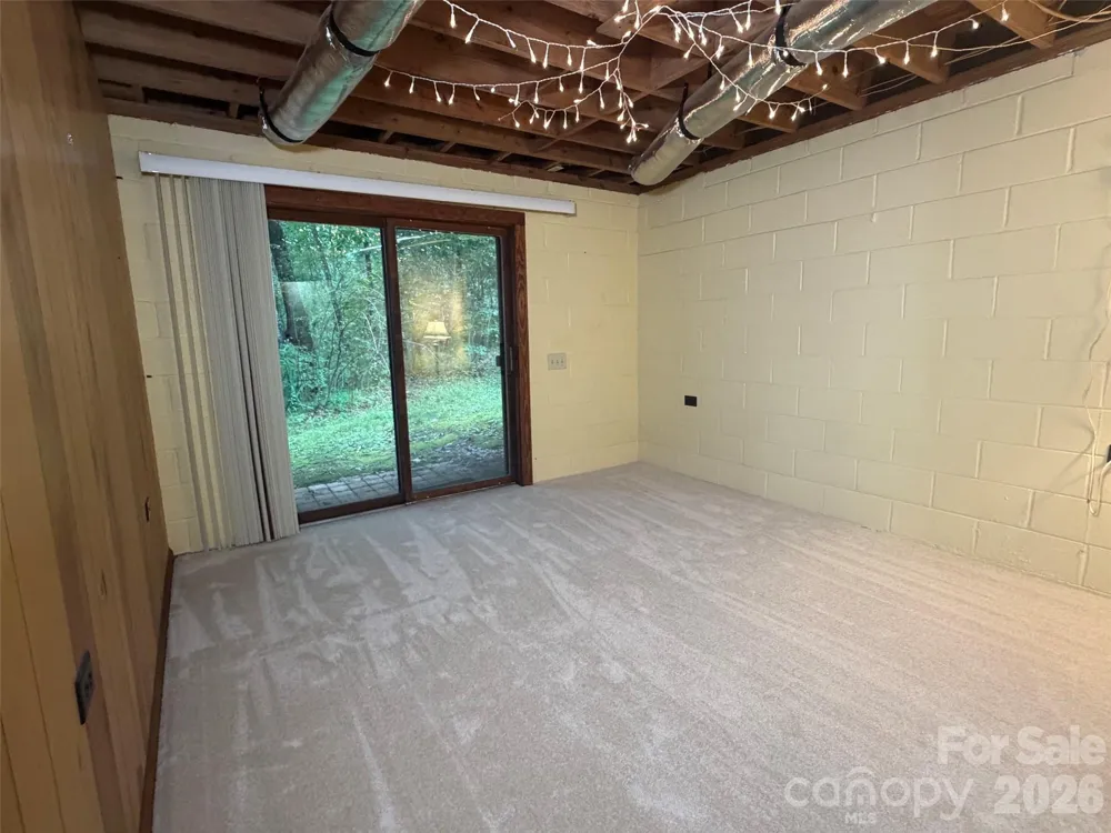 221 Hammer Hollow Drive Marion, NC 28752