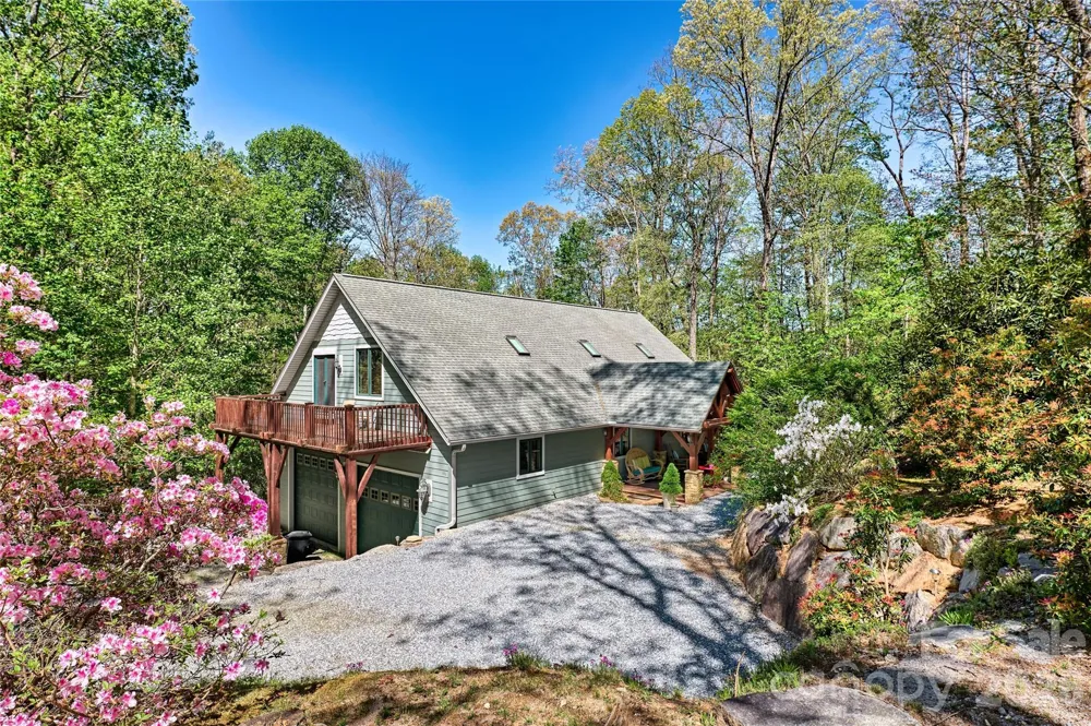 178 Whetstone Gap Road Lake Toxaway, NC 28747