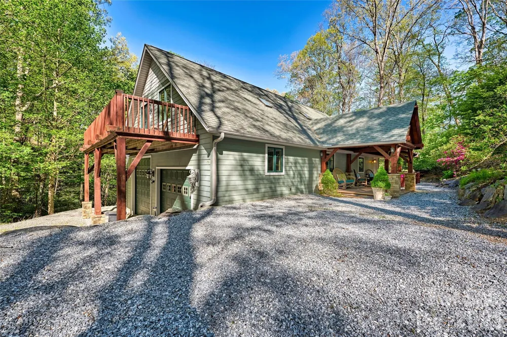 178 Whetstone Gap Road Lake Toxaway, NC 28747
