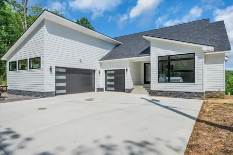 8350 Old Mill Hill Rd