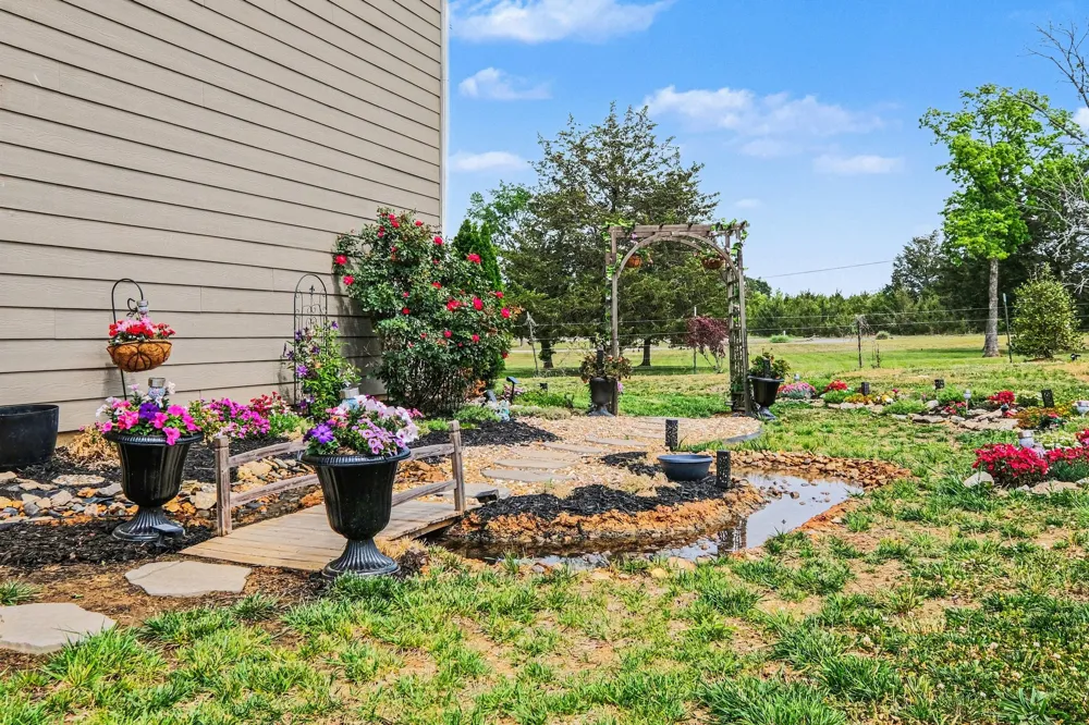 302 Ryan Rd Chapel Hill, TN 37034