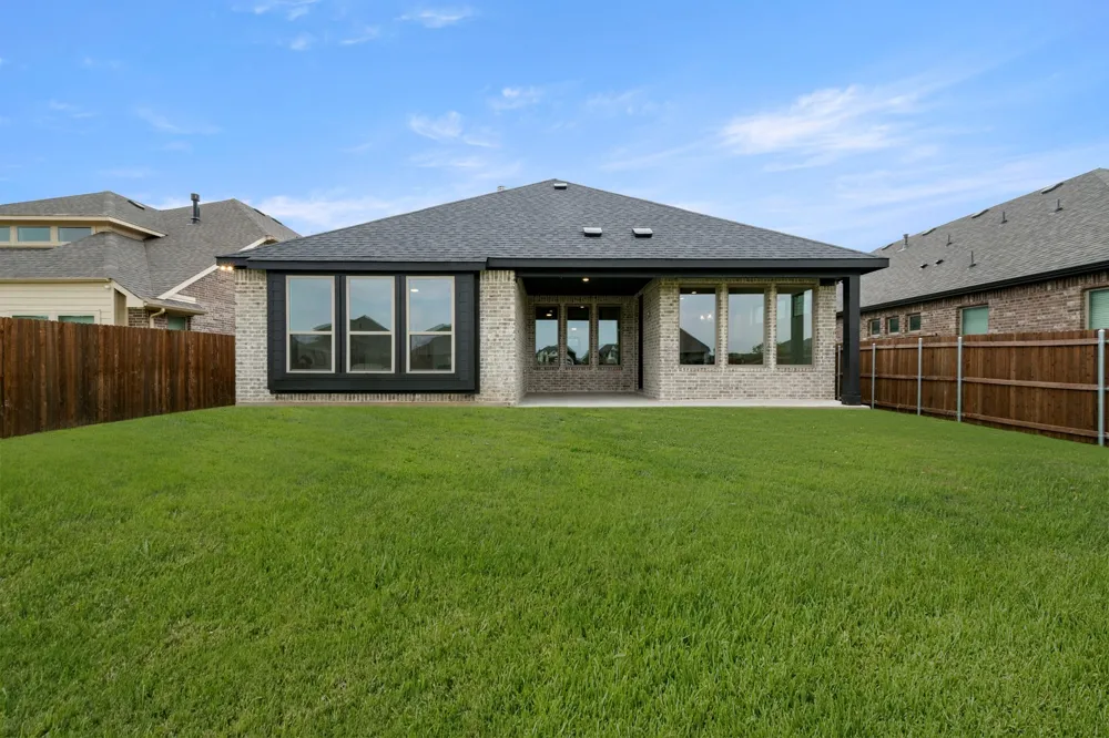 2632 Steve Street Burleson, TX 76028