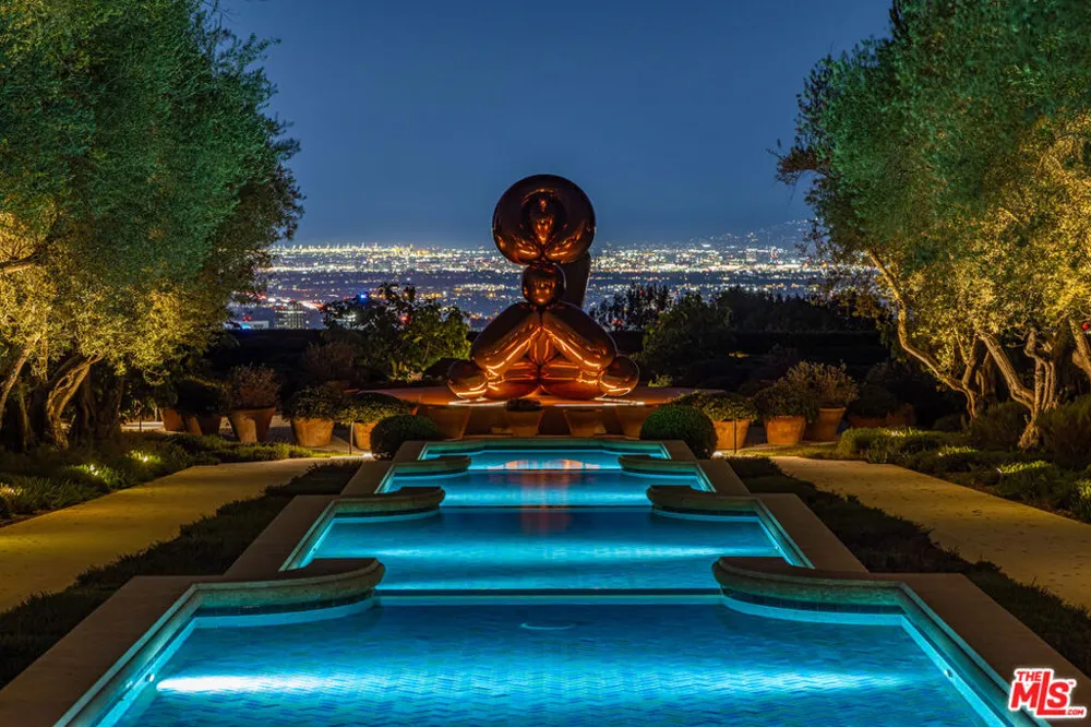 11201 Chalon Road Los Angeles, CA 90049
