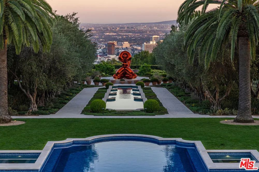 11201 Chalon Road Los Angeles, CA 90049