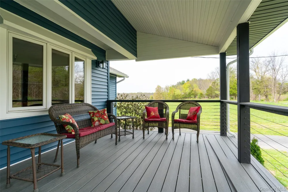 2005 Old Kings Highway Saugerties, NY 12477