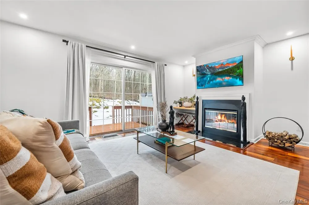 503 Twin Brook Court Carmel, NY 10512