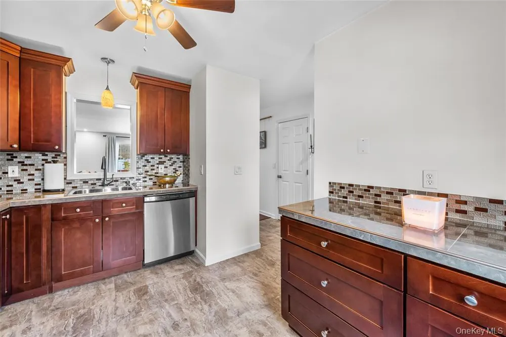 503 Twin Brook Court Carmel, NY 10512