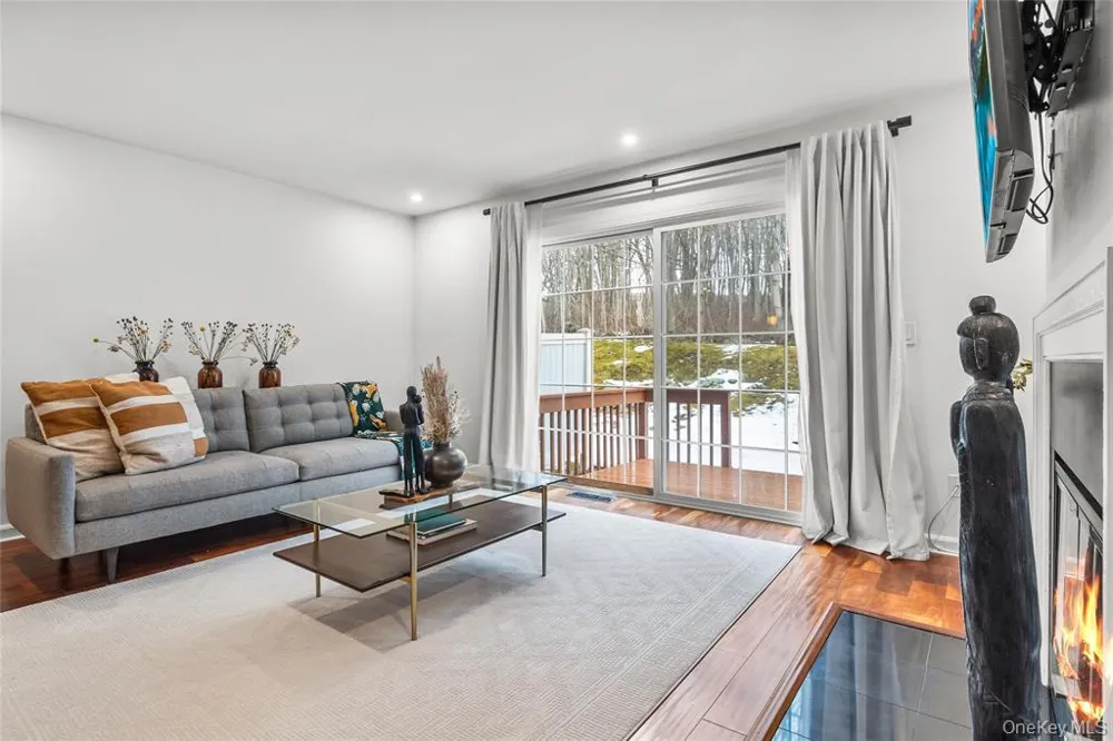 503 Twin Brook Court Carmel, NY 10512
