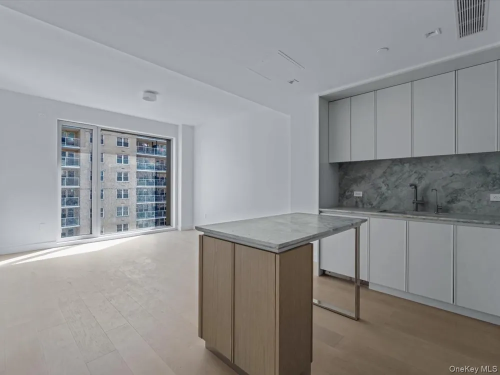 250 E 25th Street #9B New York (Manhattan), NY 10010