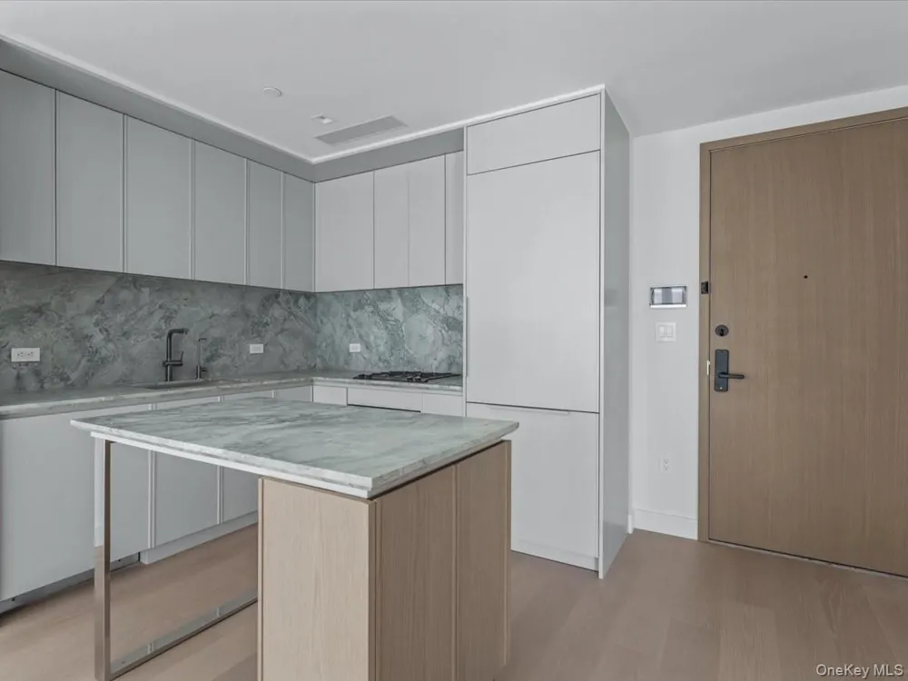 250 E 25th Street #9B New York (Manhattan), NY 10010