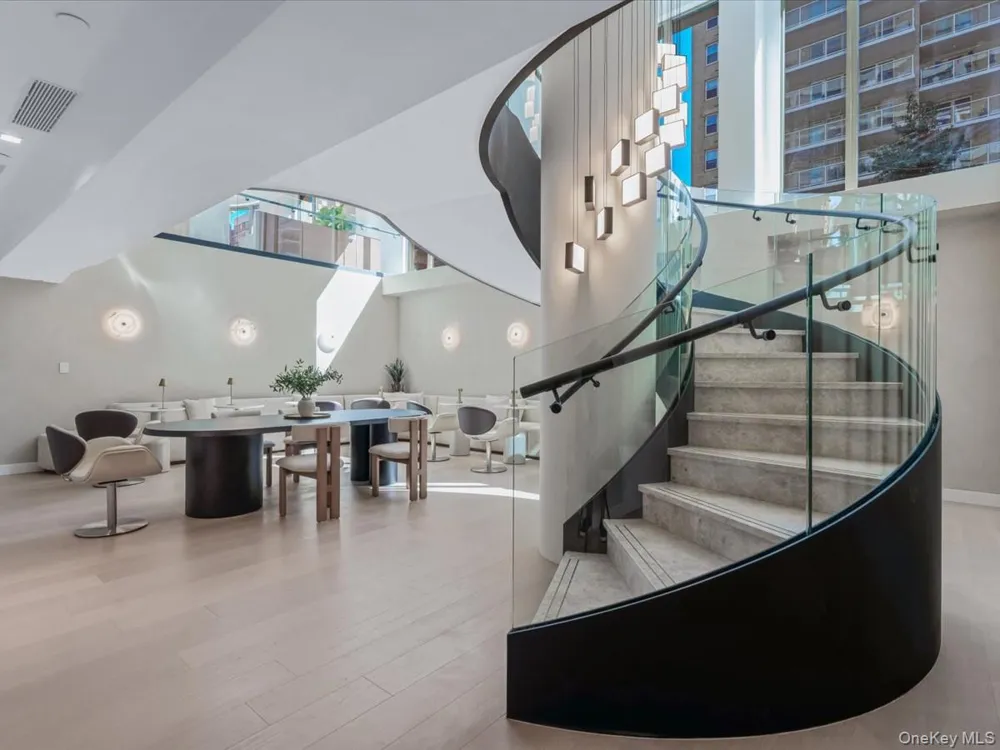 250 E 25th Street #9B New York (Manhattan), NY 10010
