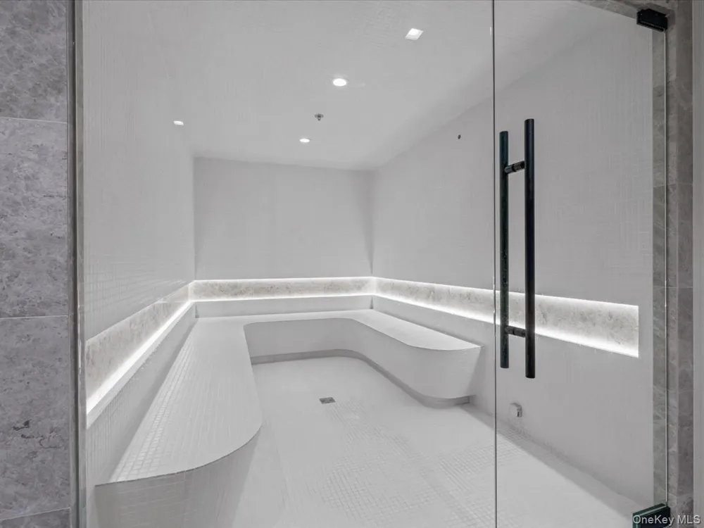 250 E 25th Street #9B New York (Manhattan), NY 10010