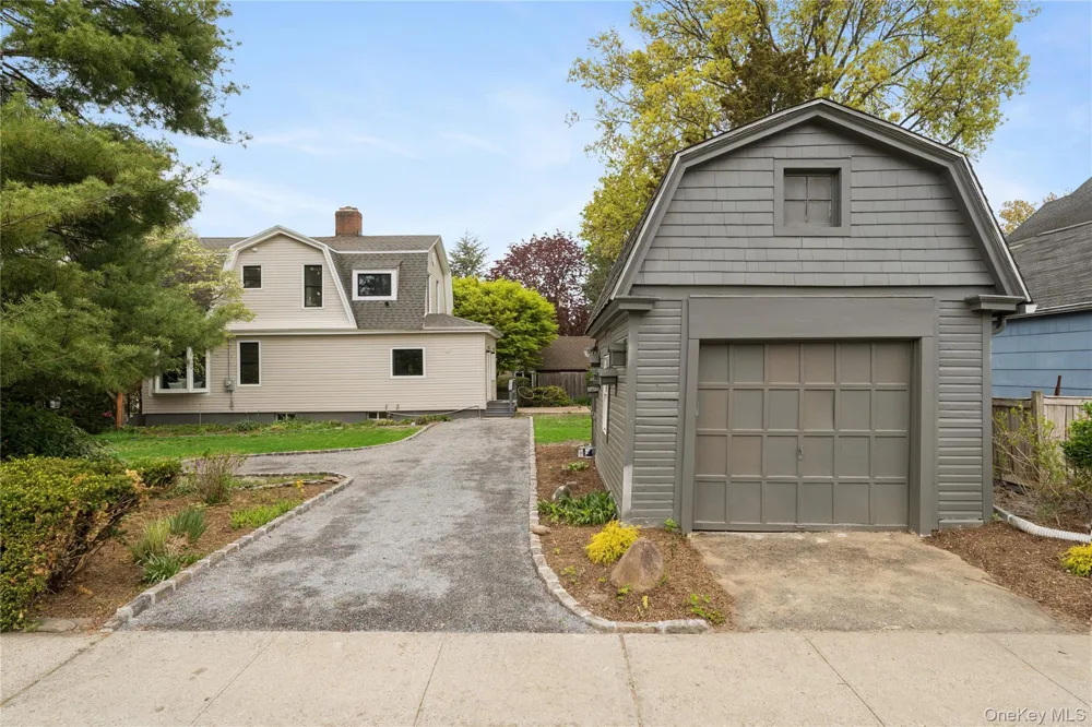 21 Mackey Avenue Port Washington, NY 11050