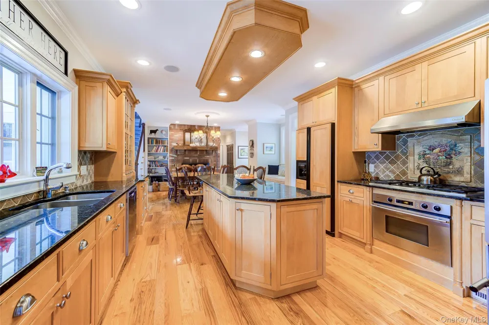 32 Old Chester Road Goshen, NY 10924